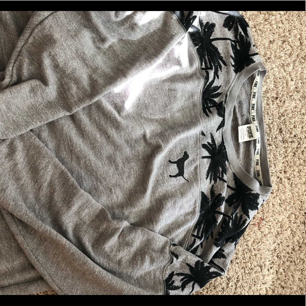 VS PINK grey island long sleeve. LOVE THIS TOP!